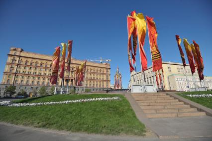 Здание ФСБ на Лубянской площади, Москва, 10 мая 2011 года