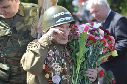 Празднование Дня Победы в ЦПКиО им. Горького, Москва, 9 мая 2011 года