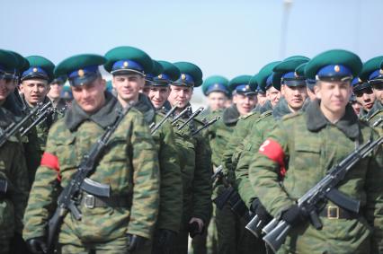 Репетиция парада Победы в Таманской дивизии в Подмосковье, Саратов, 22 апреля 2011 года