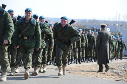 Репетиция парада Победы в Таманской дивизии в Подмосковье, Саратов, 22 апреля 2011 года