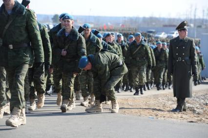 Репетиция парада Победы в Таманской дивизии в Подмосковье, Саратов, 22 апреля 2011 года