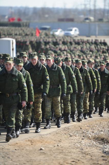 Репетиция парада Победы в Таманской дивизии в Подмосковье, Саратов, 22 апреля 2011 года