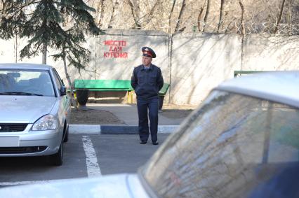 Полицейский- водитель, которого обвиняют в избиении школьника, Москва, 26 апреля 2011 года