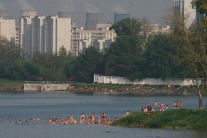 Городской пляж.