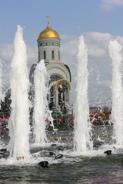 09 мая 2011г. Москва. Церковь святого Георгия на Поклонной горе.