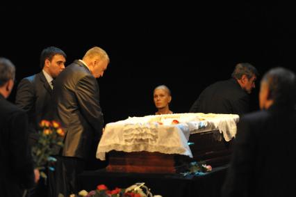 05 мая 2011г. Похороны актера Александра Лазарева-старшего.