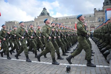 09 мая 2011г. Москва. Красная площадь. Парад, посвященный 66-й годовщине Победы в Великой Отечественной войне.