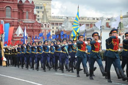 09 мая 2011г. Москва. Красная площадь. Парад, посвященный 66-й годовщине Победы в Великой Отечественной войне.