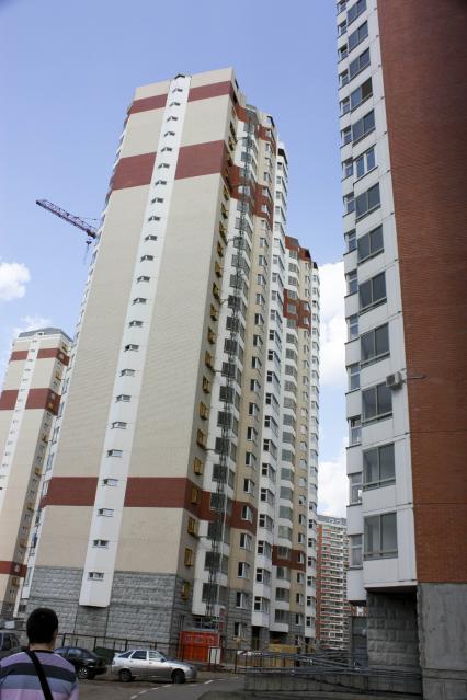 22 мая 2011г. Москва. Строительство нового дома. Стройка, недвижимость, жилье, риэлт, застройщик.