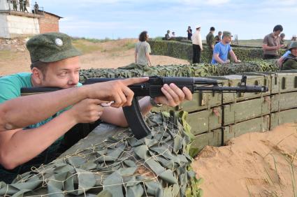 Учения. Военная подготовка. Автомат. Оружие. Стрельба из засады.  24 мая 2011 г.