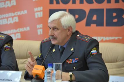 Заместитель начальника Центра оперативного руководтсва деятельностью вневедомственной охраны МВД России полковник милиции Владимир Куликов, в КП, Москва, 13 мая 2011 года