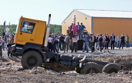 закладка первого камня в завод по производству Ёмобилей и грузовиков яровит (yarovit)
08.06.2011