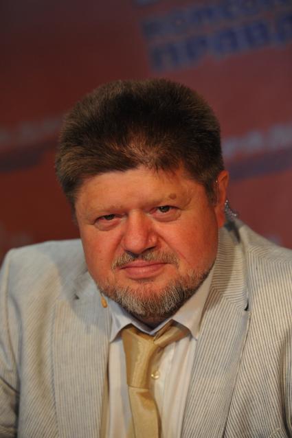 Главный нарколог министерства здравоохранения и социального развития России Евгений Брюн на радио КП. 16 июня 2011 года.