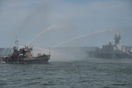 Каспийская флотилия. Военно-морская флотилия. Каспийское море.  Пожарные учения. 26 мая 2011 г.