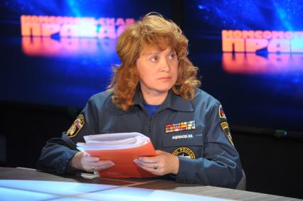 Начальник управления информации МЧС России Ирина Андрианова в студии ТВ КП 2 июня 2011 года.
