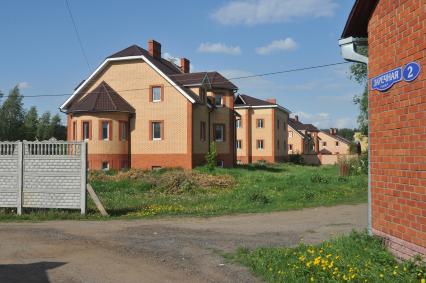 Подмосковье, загородныЙ дом, особняк, недвижимость, частный сектор.  26 мая 2011г.