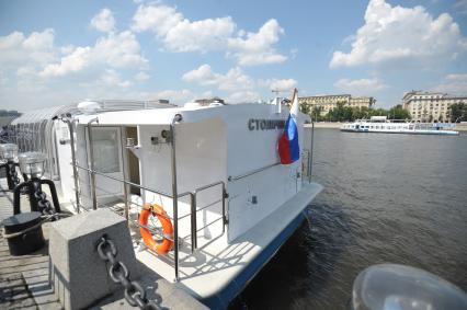 Презентация нового теплохода СТОЛИЦА на Москве- реке, Москва,  1 июля 2011 года.