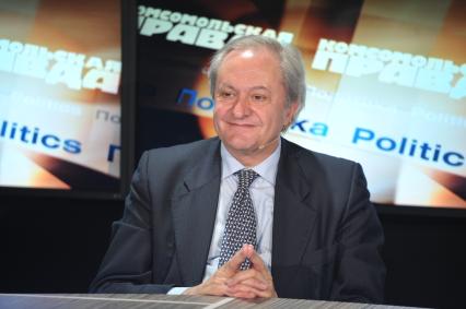 Фернандо Валенсуэла,глава представительства ЕС в Москве.  3 июня  2011 года