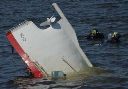 В Куйбышевском водохранилище на Волге затонул теплоход Булгария. Спасатели.