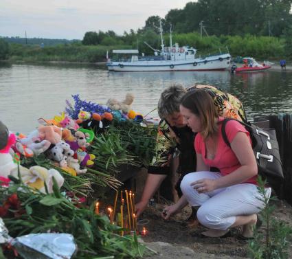 В Куйбышевском водохранилище на Волге затонул теплоход Булгария. Родственники.