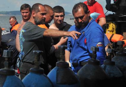 В Куйбышевском водохранилище на Волге затонул теплоход Булгария. Спасатели.