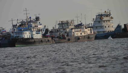 В Куйбышевском водохранилище на Волге затонул теплоход Булгария. На месте трагедии.