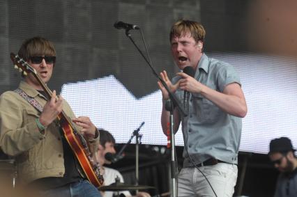 Выступление группы Kaiser Chiefs, пикник Афиши, Москва, 23 июля 2011 года.