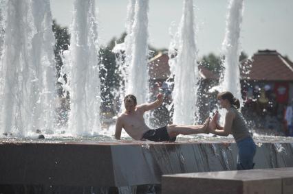 Фонтан на Поклонной горе. Москва.  21 июля 2011 года.