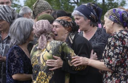 Террористический акт в Беслане. Похороны.