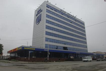 Чечня. Грозный. Виды города. На снимке: дом печати. 20 сентября 2008 года.