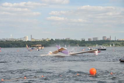 7 августа 2011 в Строгинской пойме Москвы-реки, состоялся Red Bull Flugtag, Парад самых разнообразных самодельных летательных аппаратов.