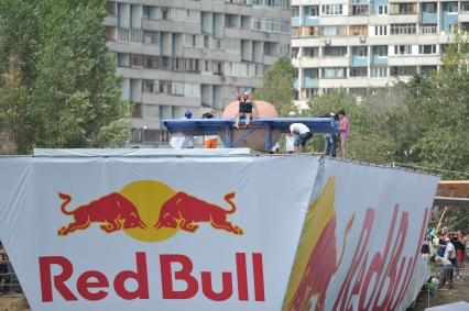 7 августа 2011 в Строгинской пойме Москвы-реки, состоялся Red Bull Flugtag, Парад самых разнообразных самодельных летательных аппаратов.