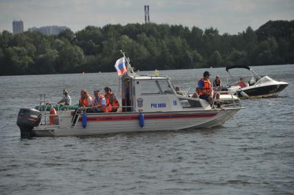 7 августа 2011 в Строгинской пойме Москвы-реки, состоялся Red Bull Flugtag, Парад самых разнообразных самодельных летательных аппаратов.