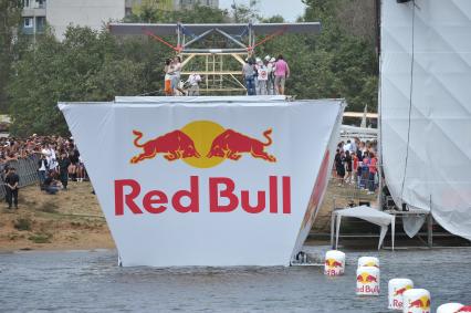 7 августа 2011 в Строгинской пойме Москвы-реки, состоялся Red Bull Flugtag, Парад самых разнообразных самодельных летательных аппаратов.