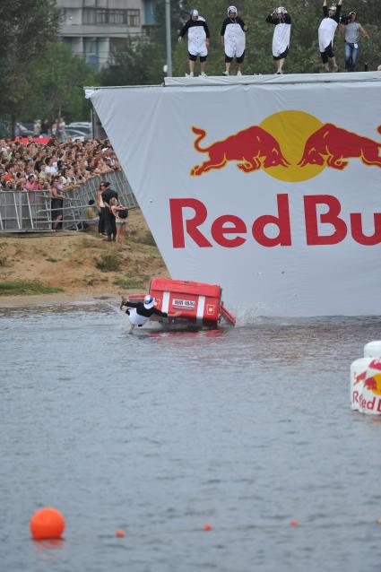 7 августа 2011 в Строгинской пойме Москвы-реки, состоялся Red Bull Flugtag, Парад самых разнообразных самодельных летательных аппаратов.