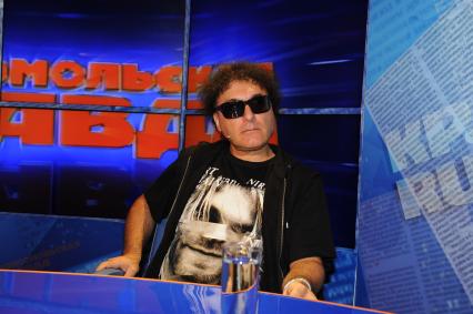 Лидер группы \"Крематорий\" Армен Григорян в \"Комсомольской правде\". 24 августа 2011 года.