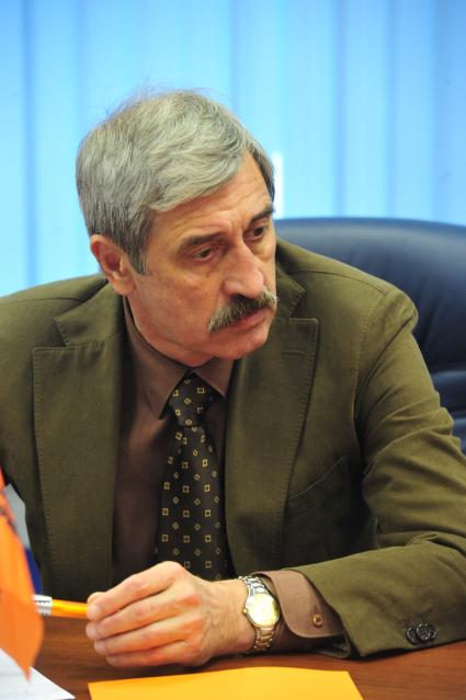 Обозреватель журнала \"Страна и власть\" Васильев Андрей Владимирович. 25 августа 2011 года.