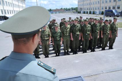 Город Ростов-на-Дону. 22 гвардейская отдельная бригада специального назначения. Рота солдат.  21 июня 2011 года.