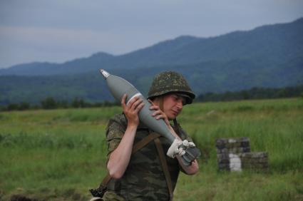 Учения. Армия. Военная подготовка. Полигон. Оружие. Солдат.  22 июня 2011г.