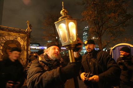 4 ноября 2007. Москва. Русский марш - шествие и митинг представителей русских националистических организаций и движений, состоявшийся в День народного единства на набережной Тараса Шевченко