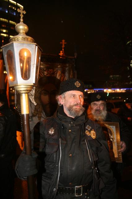 4 ноября 2007. Москва. Русский марш - шествие и митинг представителей русских националистических организаций и движений, состоявшийся в День народного единства на набережной Тараса Шевченко