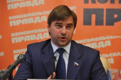 Председатель Комитета Государственной Думы Федерального Собрания Российской Федерации по информационной политике, информационным технологиям и связи Железняк Сергей Владимирович в ИД КП. 8 августа 2011 года.