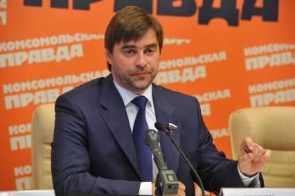 Председатель Комитета Государственной Думы Федерального Собрания Российской Федерации по информационной политике, информационным технологиям и связи Железняк Сергей Владимирович в ИД КП. 8 августа 2011 года.