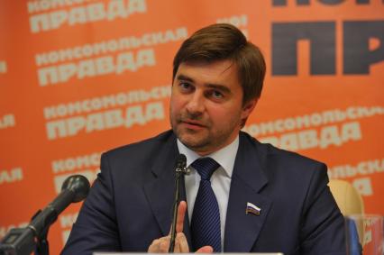 Председатель Комитета Государственной Думы Федерального Собрания Российской Федерации по информационной политике, информационным технологиям и связи Железняк Сергей Владимирович в ИД КП. 8 августа 2011 года.