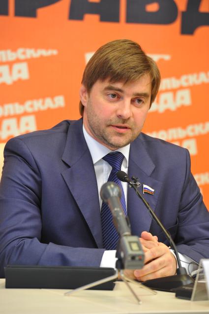 Председатель Комитета Государственной Думы Федерального Собрания Российской Федерации по информационной политике, информационным технологиям и связи Железняк Сергей Владимирович в ИД КП. 8 августа 2011 года.