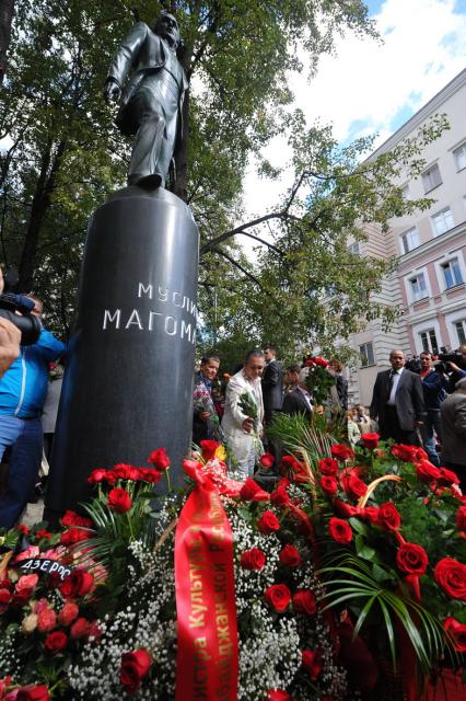 Открытие памятника Муслиму Магомаеву в центре Москвы. 15 сентября  2011 года.