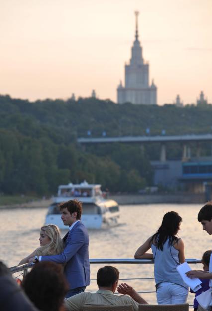 Речная прогулка на теплоходе по Москве. 13 августа 2011 года.
