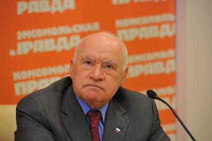 Директор Научно-исследовательского центра сердечно-сосудистой хирургии им. А.Н.Бакулева Лео Бокерия в ИД КП. 19 сентября 2011 года.