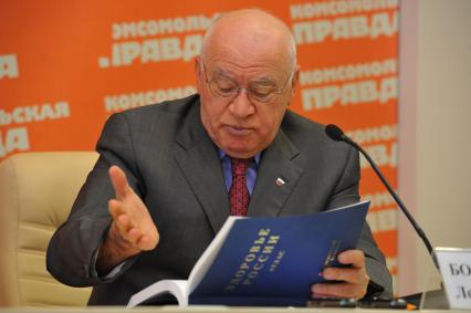 Директор Научно-исследовательского центра сердечно-сосудистой хирургии им. А.Н.Бакулева Лео Бокерия в ИД КП. 19 сентября 2011 года.