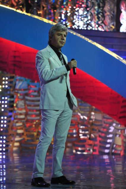 Запись телевизионной программы, посвященной празднованию дня рождения певца Николая Баскова. На снимке: певец Сосо Павлиашвили. 18 сентября 2011 года.